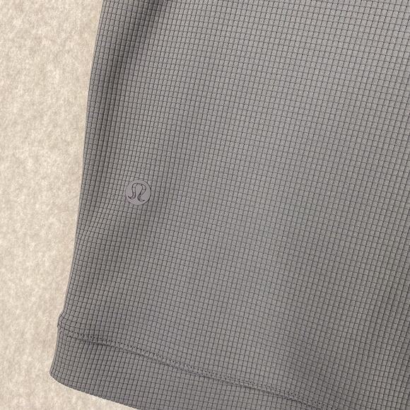 Lululemon Shirt Mens XXL Solar Grey Textured Mesh Short Sleeve Polo 2XL - Picture 7 of 7